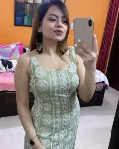 Call Girl in Ilayangudi
